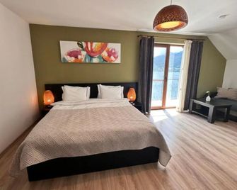 Casa Dani - Colibița