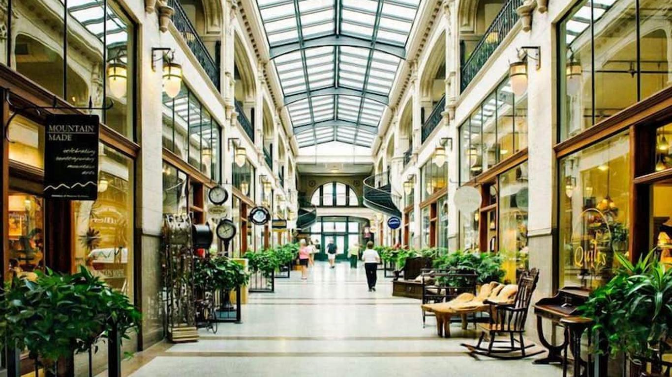 Haywood Park Hotel, an Ascend Collection Hotel