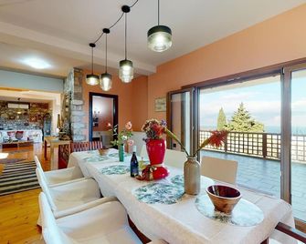 Primavera Villa Sea view - Selianitika - Essbereich