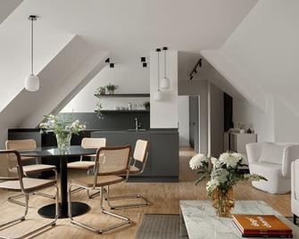 Bob W Munich Schwabing - Munchen - Ruang makan