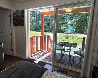 Gabriola Small Suite with Hot Tub - Nanaimo - Balcony