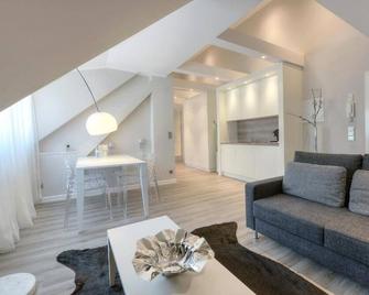 Apartmenthaus - my Home Partners Düsseldorf - Düsseldorf - Sufragerie