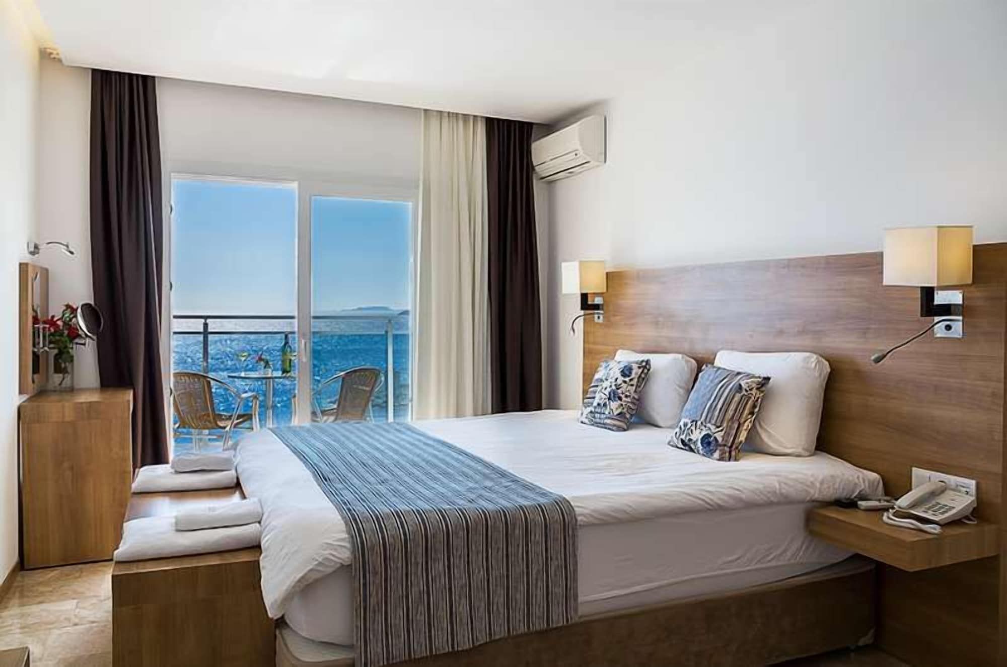 Rhapsody Hotel Kas - קאס - נוף חיצוני