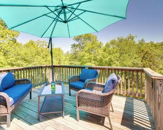 Fisherman-Friendly Bull Shoals Escape on Lakefront - Bull Shoals - Balcony