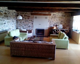 Rectoral de Lestedo - Palas del Rey - Sala de estar