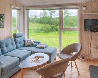 Lovely Home In Tana With Wifi - Tana - Living room