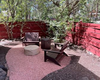 Noho Loft |1br/1ba | Spend Spring in Flagstaff! - Flagstaff - Patio