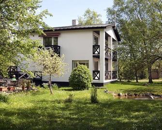 Tuule Villa - Kuressaare