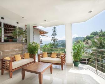 Senani Hotel - Kandy - Balkong