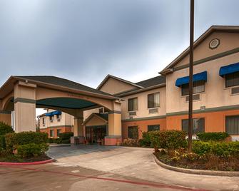 Best Western Executive Inn & Suites - Madisonville - Building