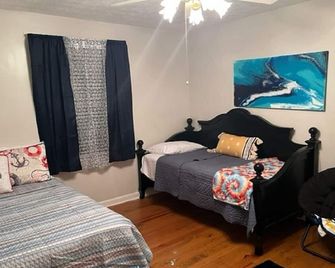 Your quiet place on Weiss Lake - Gaylesville - Habitación