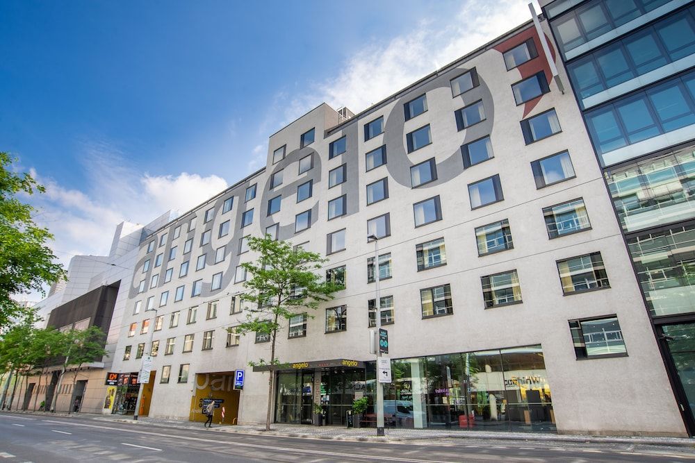 Orea Hotel Angelo Praha - פראג - בניין