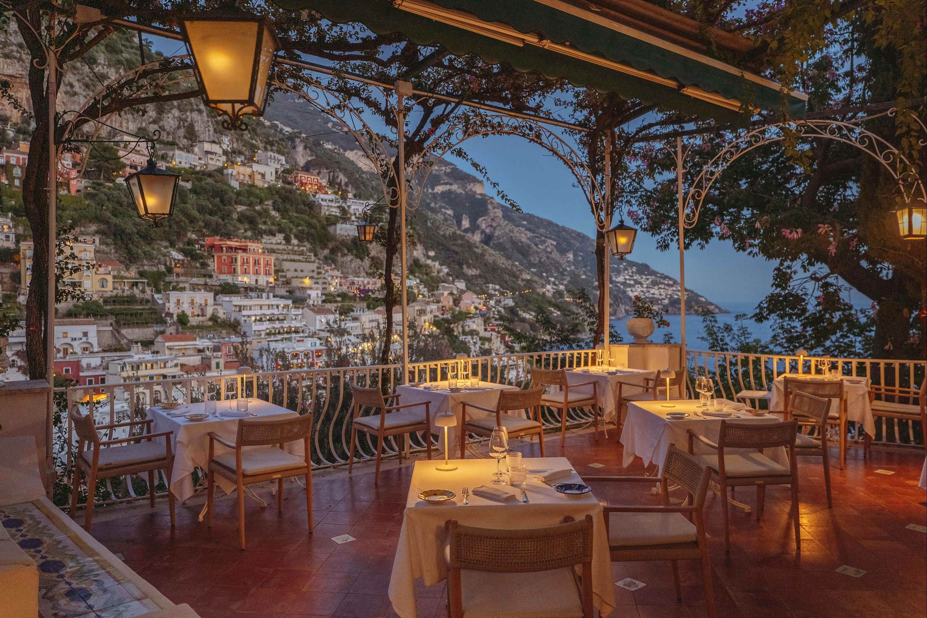 هوتل بوسيدون