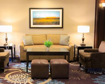 Staybridge Suites Silicon Valley-Milpitas By IHG - Milpitas - Lounge