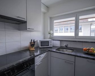 Executive 2 Bedroom Flat / City Center (Hösch 5) - 취리히 - 주방