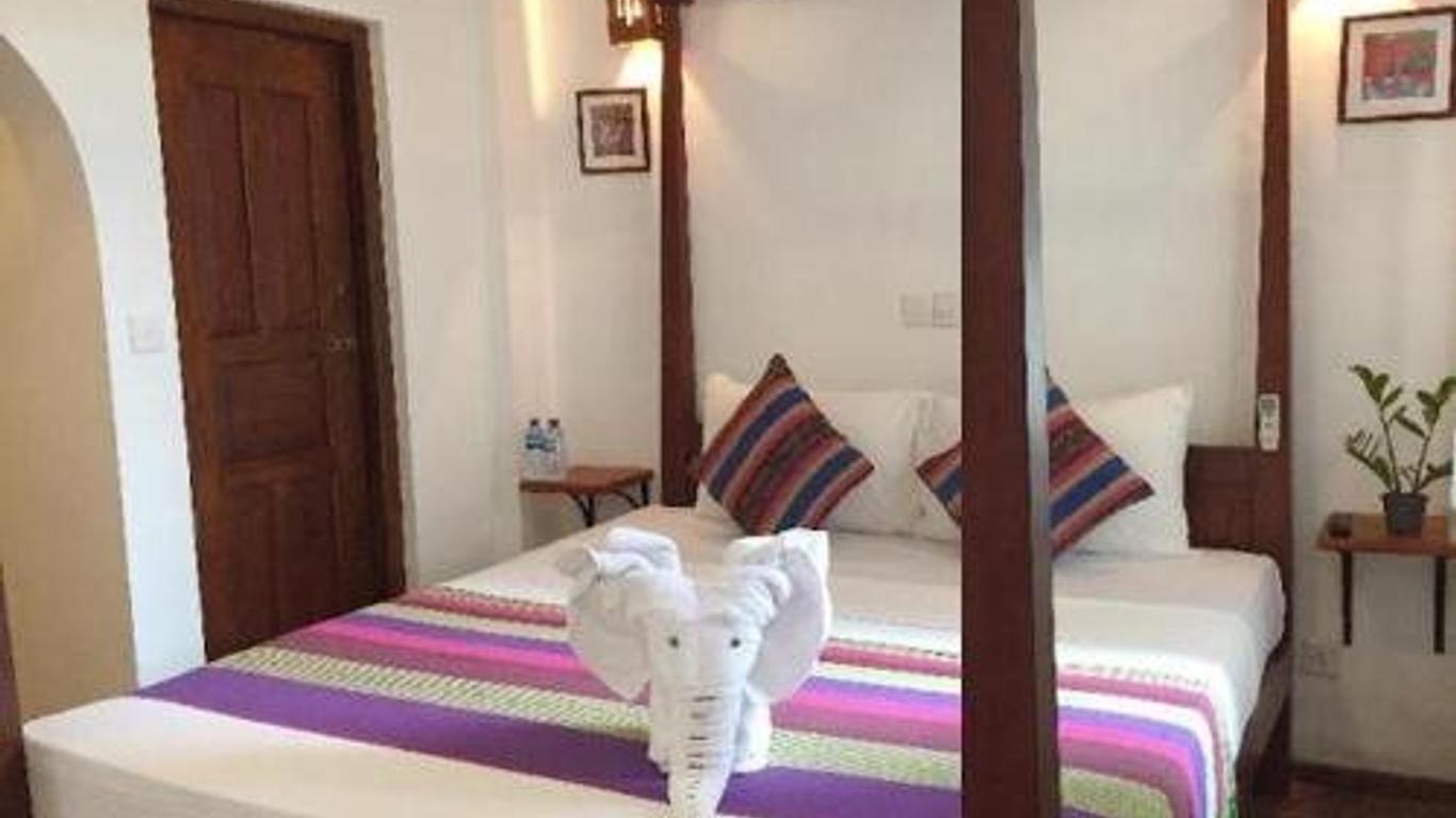 سكريت بالاس غيست هاوس