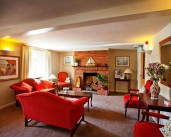 Wayford Bridge Inn Hotel - Norwich - Living room