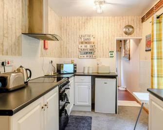 0 bedroom accommodation in Gorleston - Gorleston-on-Sea - Kitchen