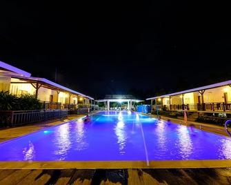 Anika Island Resort - Bantayan - Pool