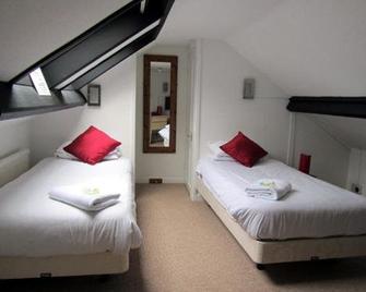 Queens Head Inn - Monmouth - Camera da letto