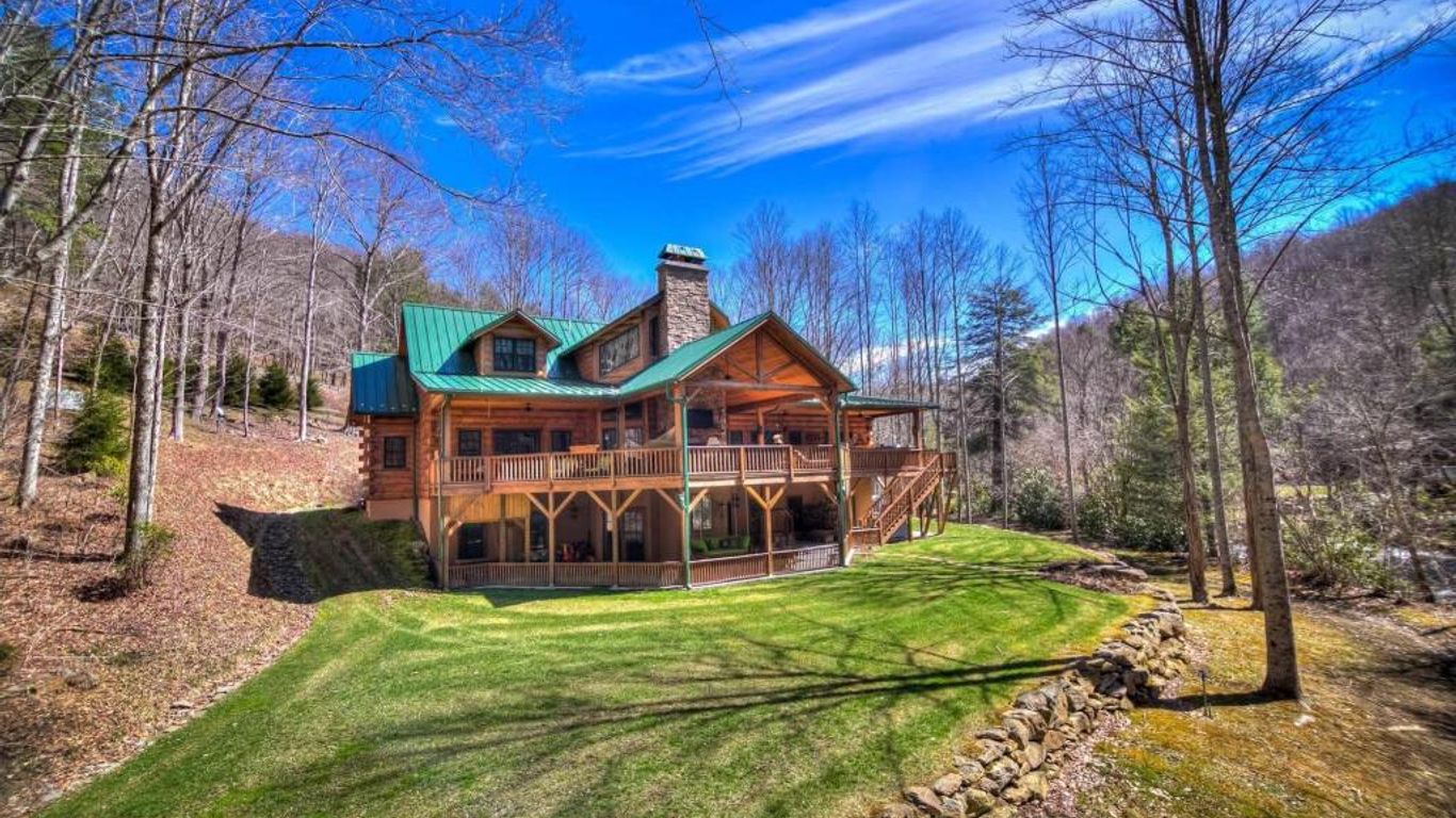 The Lodge At River Run