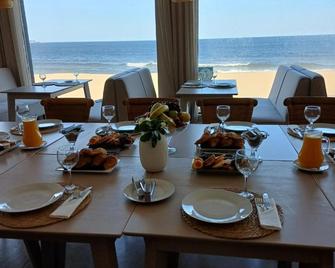 فندق سيرينا - إكسكلوسيفو أدولتوس - بونتا ديل إست - غرفة طعام