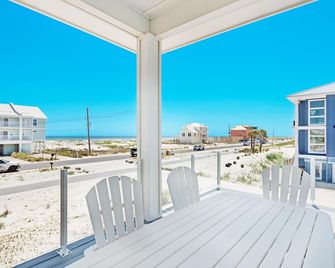 Nonni 'N Poppy's - Navarre - Balcony