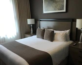 Enjoy 3 Bed Northstar Lodge 12/12/2021 - 12/19/21 near ski-in/ski-out in Village - Truckee - Спальня