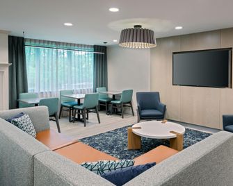 Hampton Inn Hartford-Airport - Windsor - Area lounge