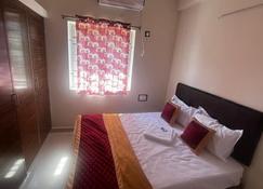 V Inn Service Apartments - Chennai - Bedroom