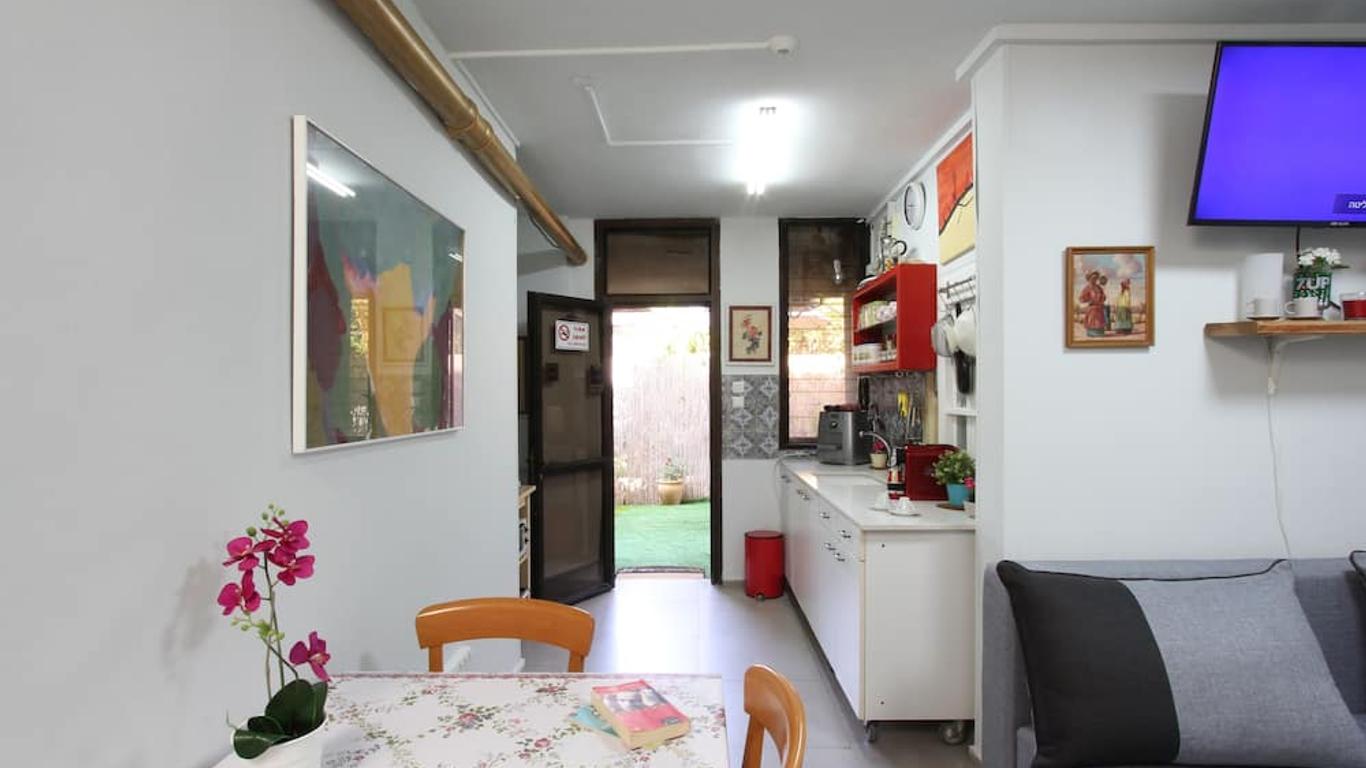 Like Home Gedera