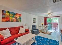 Santa Fe Bungalow about 2 Mi to Downtown! - Santa Fe - Stue