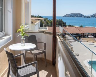 Alexander House Hotel - Agia Pelagia - Balcony