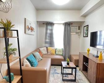 Centrio Tower 926 - Cagayan de Oro - Living room