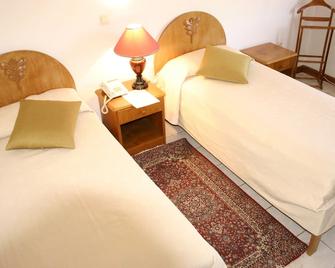 Sunshine Hotel - Asmara - Bedroom
