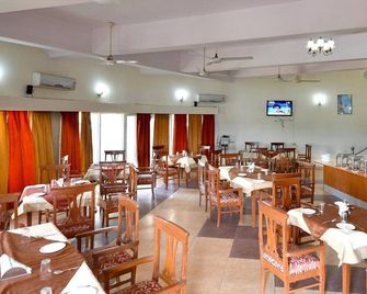 Saras Tourist Resort, Damdama - Sohna - Restaurant