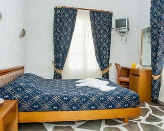 Manousos' Rooms - Galissas - Ložnice