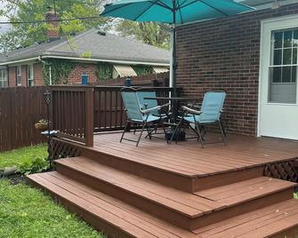 All About Alden in Sellersburg, IN - Sellersburg - Patio