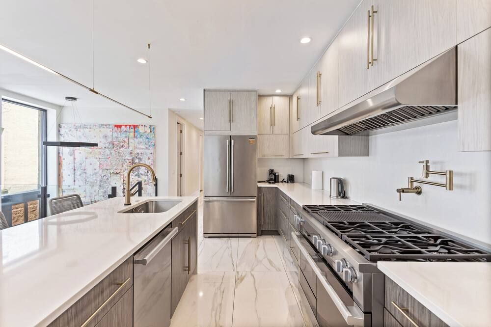 Designer Home Patio Parking - بروكلين - مطبخ