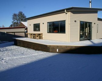 Ruapehu Retreat - modern home away from home with mountain views - National Park Village - Edificio
