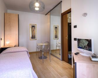 Hotel Schenatti - Sondrio - Slaapkamer