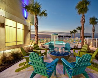 Holiday Inn Express & Suites Galveston Beach By IHG - Galveston - Balkong
