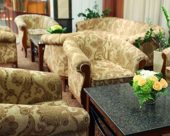 فندق بريمير روس - كييف - ردهة