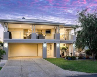 Foreshore Escape - Busselton - Budova