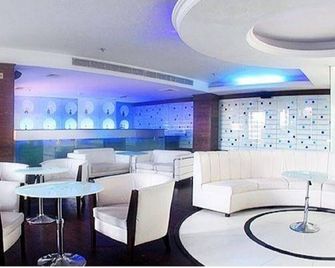 Hotel Eqbal Inn - Patiala - Sala de estar