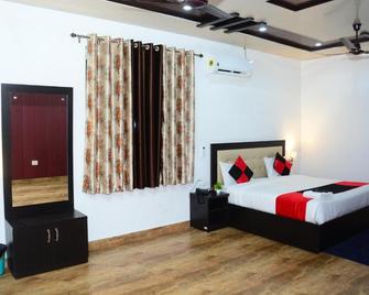 Hotel Polomax, Nainital - Nainital - Schlafzimmer