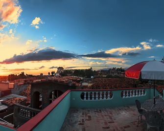 Hostal Barceló - Trinidad - Balkon