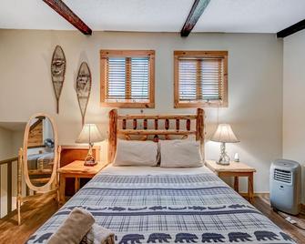 Ski On/Off Camelback,snowtubing,waterparks,pool,zip-Line,paintball,casino,tennis - Tannersville - Habitación