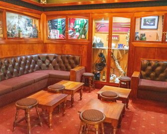 Turnberry Boutique Hotel - Oudtshoorn - Oleskelutila