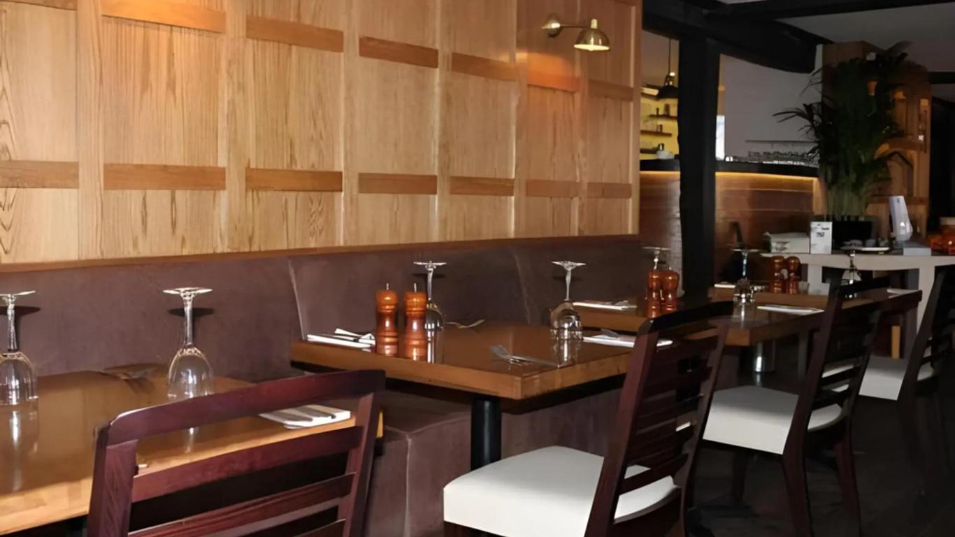 The George Hotel Stansted Airport